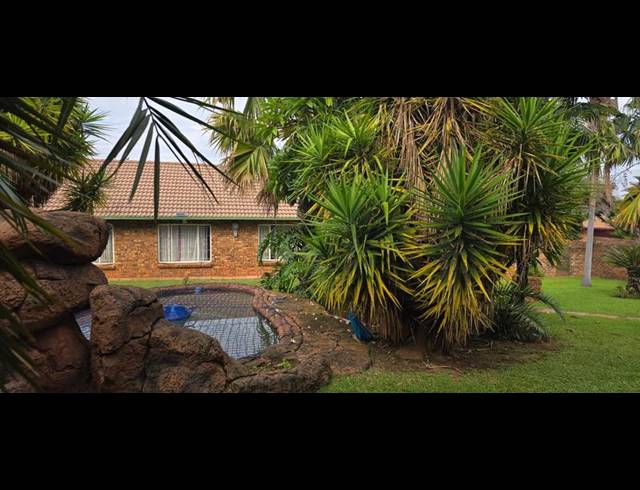 3 BEDROOM HOUSE FOR SALE IN SUIDERBERG